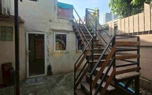 LTHC14161 – House for Rent | Sathorn 13 | 200+ sqm | 7 Beds 3 Baths | Near BTS Saint Louis | 90K/Month | บ้านให้เช่า สาทร 13