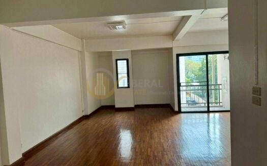LTH14218 – Home Office for Rent | Nana Area | 500 sqm | 8 Rooms 5 Baths | Near BTS Nana | 150K/Month | โฮมออฟฟิศให้เช่า ย่านนานา