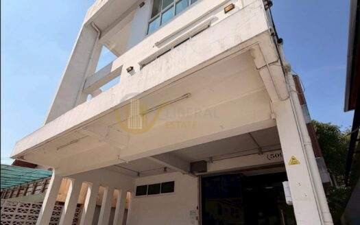 LTH14239 – Home Office for Rent | Rama 9 – RCA | 750 sqm | 5 Rooms 4 Baths | Near MRT Phetchaburi | 79K/Month | โฮมออฟฟิศให้เช่า พระราม 9