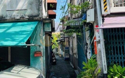 LTH14579 – House for Sale | Sathorn Soi 17 | 38 sq.w. 152 sqm | 1 Bed 1 Bath | Near BTS Surasak | 27 MB (FROM 30 MB)| บ้านขาย สาทร ซอย 17