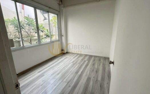 LTH14560 – Home Office for Rent | Punnawithi | 540 sqm | 8 Rooms 4 Baths | Near BTS Punnawithi | 85K/Month | โฮมออฟฟิศให้เช่า พุทธบูชา