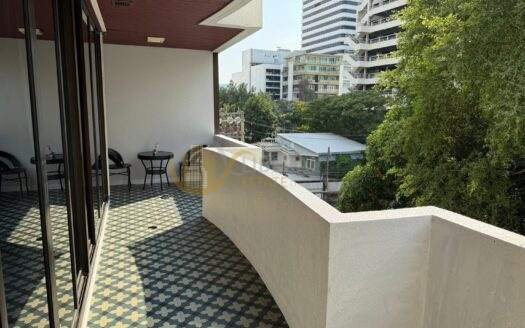 LTH14315 – Condo for Rent | Lake Avenue Condo | 90.2 sqm | 1 Bed 2 Baths | Near BTS Asoke | 45K/Month | คอนโดให้เช่า เลค อเวนิว คอนโด