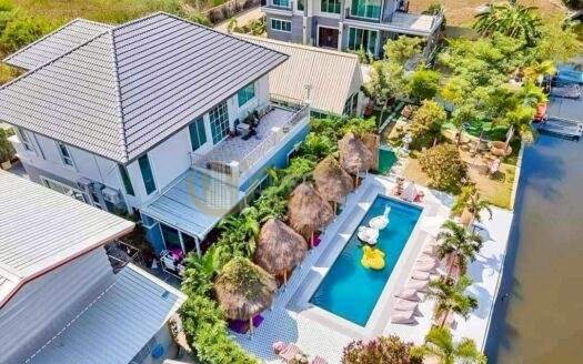 LTH14336 – House / Pool Villa for Rent | Ekkachai Lake Ville | Land 286 sq.wah | Usable Area 288 sqm | 4 Beds 3 Baths | Near BTS Wutthakat | 150K/Month | บ้านพร้อมสระว่ายน้ำให้เช่า เอกชัย เลค วิลล์