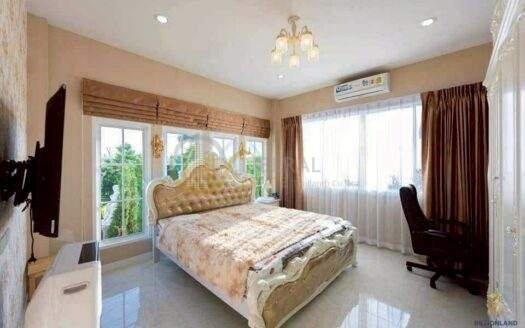 LTH14336 – House / Pool Villa for Rent | Ekkachai Lake Ville | Land 286 sq.wah | Usable Area 288 sqm | 4 Beds 3 Baths | Near BTS Wutthakat | 150K/Month | บ้านพร้อมสระว่ายน้ำให้เช่า เอกชัย เลค วิลล์