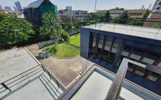 LTH14374 – House for Rent | Luxury Pool Villa Sukhumvit 62 | 250 sqw | 700 sqm | 5 Beds 7 Baths | Near BTS Bangjak | 350K/Month | บ้านให้เช่า พูลวิลล่า สุขุมวิท 62