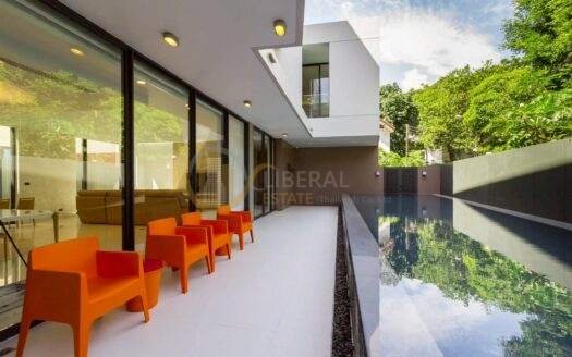 LTH14438 – House for Rent | Ekkamai Soi 8 | 127.3 sq.w. | 2 Beds 3 Baths | Near Big C Rama 4 | 230K/Month | บ้านให้เช่า เอกมัย ซอย 8