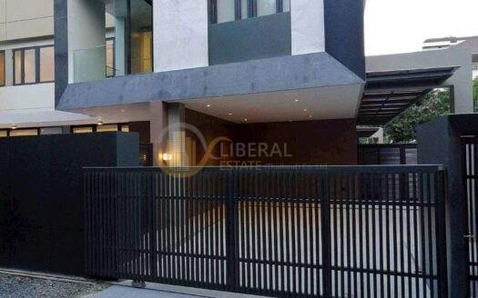 LTH14437 – House for Sale | Ekkamai Soi 8 | 127.3 sq.w. | 2 Beds 3 Baths | Near Big C Rama 4 | 98 MB | บ้านขาย เอกมัย ซอย 8