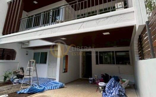 LTHC14514 – House for Rent | House Sukhumvit 39 (Soi Phromsri) | 40 sq.w. | 3 Beds 3 Bath | Near BTS Phrom Phong | 80K/Month | บ้านให้เช่า สุขุมวิท 39 ซอยพร้อมศรี