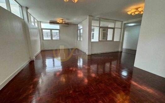 LTH14577 – Home Office for Rent | EM HOME Sukhumvit | 100 sqm | 1 Room 1 Bath | Near BTS Phrom Phong | 80K/Month | โฮมออฟฟิศให้เช่า อีเอ็ม โฮม สุขุมวิท