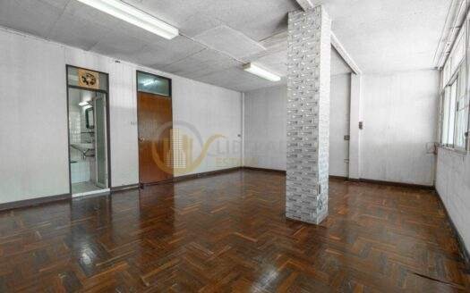 LTH14655 – Townhouse for Sale | Central Sathorn | 250 sqm | 4 Bedrooms 3 Bathrooms | Luxury Spacious Layout Prime Location | Near MRT Lumphini | 18.5 MB | ทาวน์เฮาส์ขาย สาทรกลางเมือง 250 ตร.ม. 4 ห้องนอน 3 ห้องน้ำ พื้นที่กว้าง ทำเลไพรม์ ใกล้ MRT ลุมพินี ราคาคุ้มค่า 18.5 ล้านบาท