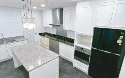 LTH14660 –Luxury Spacious Penthouse Prime Location | Condo for Rent | Hamilton Penthouse | 360 sqm | 4 Bedrooms 4 Bathrooms | Near BTS Phrom Phong | 130,000 THB/Month | คอนโดให้เช่า แฮมิลตัน เพนท์เฮาส์ 360 ตร.ม. 4 ห้องนอน 4 ห้องน้ำ เพนท์เฮาส์หรู พื้นที่กว้าง ใกล้ BTS พร้อมพงษ์ ราคาเช่าคุ้มค่า 130,000 บาท/เดือน