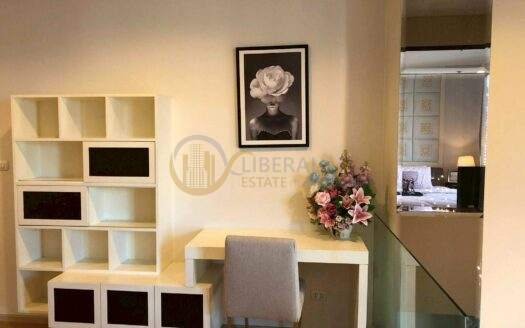 LTH14680 – Villa for Rent | Villa Asoke Duplex | 80 sqm | 1 Bedroom 2 Bathrooms | Luxury Duplex Living Spacious Layout Best Value | Near BTS Asoke | 45,000 THB/Month | วิลล่าให้เช่า Villa Asoke Duplex ขนาด 80 ตร.ม. 1 ห้องนอน 2 ห้องน้ำ ห้องดูเพล็กซ์หรู พื้นที่กว้าง ใกล้ BTS อโศก ราคาเช่าคุ้มค่า 45,000 บาท/เดือน