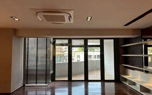 LTH14708 – ขายด่วน! คอนโดกว้างหน้าซื้อ | Condo for Sale | Ploen Chit Terrace | 374 sqm | 3 Bedrooms 3 Bathrooms | Luxury Spacious Penthouse Prime Location Best Value | Near BTS Ploen Chit | 82.39 MB | คอนโดขาย Ploen Chit Terrace ขนาด 374 ตร.ม. 3 ห้องนอน 3 ห้องน้ำ ห้องใหญ่พิเศษ ทำเลเพลินจิต ใกล้ BTS เพลินจิต ราคาคุ้มค่า 82.39 ล้านบาท