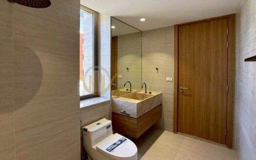 LTH14761 – Townhome for Sale | Soi Pridi Banomyong 14 | 536 sqm | 5 Beds 7 Baths | Luxury Spacious Residence Prime Location Best Value | Near BTS Phra Khanong | 32.9 MB | ทาวน์โฮมหรู ซอยปรีดีพนมยงค์ 14 พื้นที่กว้าง ทำเลดี ใกล้ BTS พระโขนง ราคาคุ้มค่า