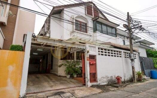 Cozy House for Sale Phra Khanong | Family Home Best Value | Near BTS Phra Khanong | 12,900,000 THB | บ้านขาย พระโขนง เหมาะครอบครัว คุ้มค่า ใกล้ BTS พระโขนง 12,900,000 บาท – LTHC14785