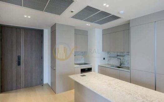 Luxury Condo for Rent Chidlom | Pet-Friendly Luxury | Near BTS Chidlom | 170,000 THB/Month | คอนโดหรูให้เช่า ชิดลม เลี้ยงสัตว์ได้ หรูหรา ใกล้ BTS ชิดลม 170,000 บาท/เดือนm – LTH14790