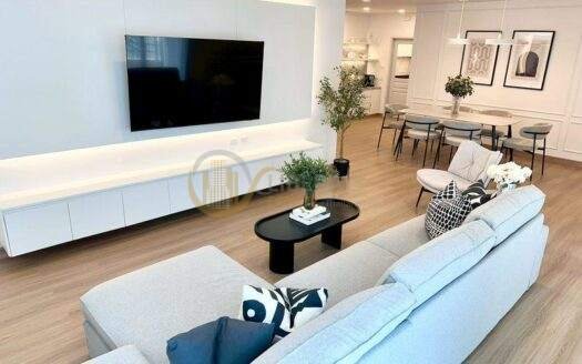 Luxury Condo for Rent Chit Lom | City Lifestyle Spacious | Near BTS Chit Lom | 120,000 THB/Month | คอนโดหรูให้เช่า ชิดลม ห้องกว้าง ไลฟ์สไตล์เมือง ใกล้ BTS ชิดลม 120,000 บาท/เดือน – LTH14788