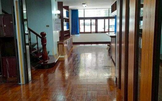 Spacious House for Rent Chong Nonsi | Family Home Prime Location | Near BTS Chong Nonsi | 200,000 THB/Month | บ้านกว้างให้เช่า ช่องนนทรี เหมาะครอบครัว ทำเลดี ใกล้ BTS ช่องนนทรี 200,000 บาท/เดือน – LTH14878
