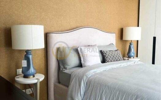 High-End Duplex Condo for Rent | Phloen Chit | Exclusive Space in Prime Location | Near BTS Phloen Chit | 220,000 THB/Month | คอนโดดูเพล็กซ์ เพลินจิต พื้นที่กว้าง หรูพิเศษ ทำเลพรีเมียม ใกล้ BTS – LTH14910