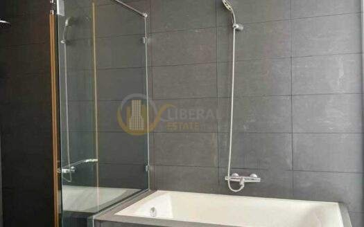 High-End Duplex Condo for Rent | Phloen Chit | Exclusive Space in Prime Location | Near BTS Phloen Chit | 220,000 THB/Month | คอนโดดูเพล็กซ์ เพลินจิต พื้นที่กว้าง หรูพิเศษ ทำเลพรีเมียม ใกล้ BTS – LTH14910