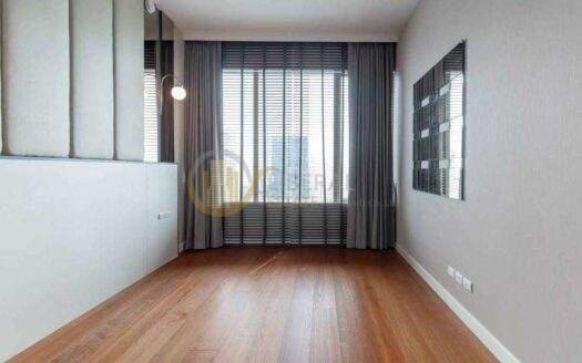 Elegant Condo for Rent | Ratchadamri | Sophisticated Living in City Center | Near BTS Ratchadamri | 100,000 THB/Month | āļāļāļāđāļāļŦāļĢāļđ āļĢāļēāļāļāļģāļĢāļī āđāļĢāļĩāļĒāļāļŦāļĢāļđ āļĄāļĩāļĢāļ°āļāļąāļ āđāļāļāļĨāļēāļāđāļĄāļ·āļāļ āđāļāļĨāđ BTS âļŧLTHC14922