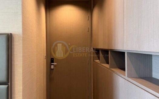 💼 Luxury Condo for Sale | Sathorn | Perfect Home for City Professionals | Near BTS Surasak | 22,900,000 THB | คอนโดหรู สาทร เหมาะคนทำงาน ใจกลางธุรกิจ เดินทางง่าย ใกล้ BTS สุรศักดิ์ – LTH14965