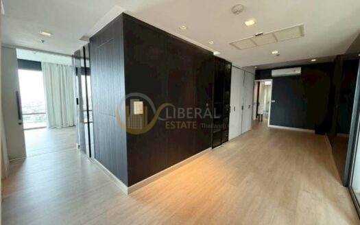 Luxury Condo for Rent Rama 3 | City Lifestyle Luxury | Near BTS Chong Nonsi | 80,000 THB/Month | คอนโดหรูให้เช่า พระราม 3 ไลฟ์สไตล์เมือง หรูหรา ใกล้ BTS ช่องนนทรี 80,000 บาท/เดือน – LTHC14970