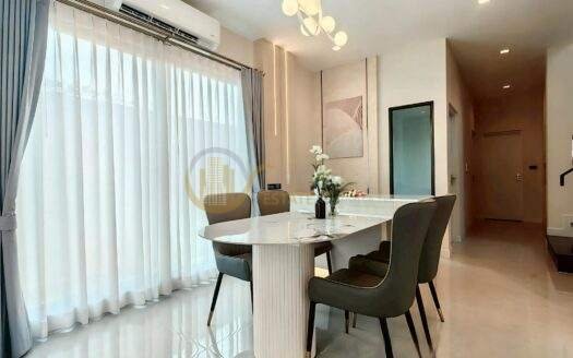 LTH15060 – Modern House Prime Location for Rent Bangna | Family Living Best Value | Near Mega Bangna | 120,000 THB | บ้านให้เช่า บางนา ทำเลดี ครอบครัวอยู่สบาย คุ้มค่า ใกล้ เมกะบางนา