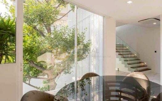 LTHC15039 – 🏡💦 Luxury House for Rent | Lat Phrao | Private Pool Living for Family Comfort | Near BTS Ha Yaek Lat Phrao | 350,000 THB/Month | บ้านหรู ลาดพร้าว มีสระส่วนตัว อยู่สบายทั้งครอบครัว พื้นที่กว้าง ใกล้ BTS ห้าแยกลาดพร้าว