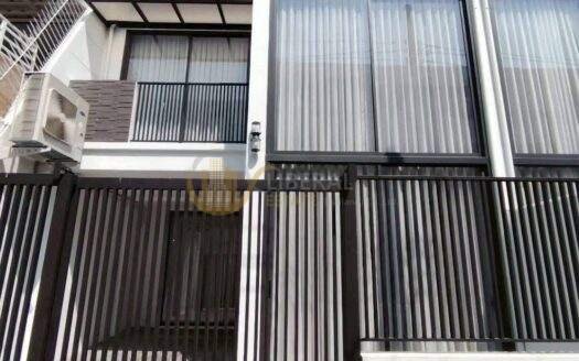 LTH15064 – Modern Home Office Loft Style for Rent Ekkamai | City Lifestyle Best Value | Near BTS Thonglor | 85,000 THB | โฮมออฟฟิศให้เช่า เอกมัย สไตล์ลอฟท์ โปร่งโล่ง คุ้มค่า ใกล้ BTS ทองหล่อ