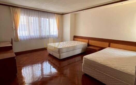 LTH15074 – 🐾🐶Spacious Pet-Friendly Condo for Rent | Thonglor | No More Sneaking Pets In | Near BTS Thonglor | 65,000 THB/Month | คอนโดทองหล่อ เลี้ยงสัตว์ได้จริง ห้องกว้าง อยู่สบายทั้งคุณและน้องๆ ใกล้ BTS ทองหล่อ