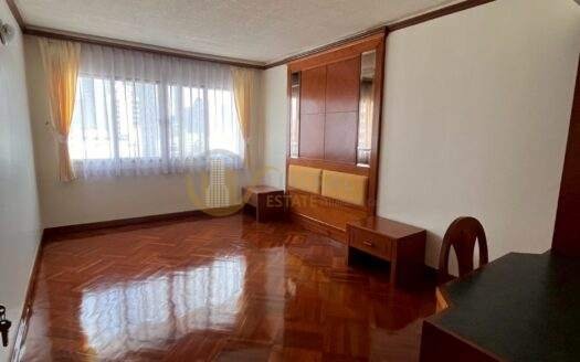 LTH15074 – 🐾🐶Spacious Pet-Friendly Condo for Rent | Thonglor | No More Sneaking Pets In | Near BTS Thonglor | 65,000 THB/Month | คอนโดทองหล่อ เลี้ยงสัตว์ได้จริง ห้องกว้าง อยู่สบายทั้งคุณและน้องๆ ใกล้ BTS ทองหล่อ