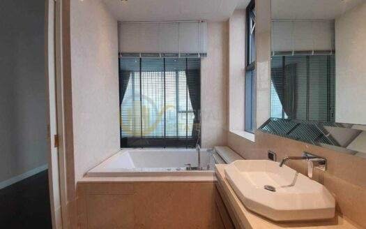 LTHC15080 – 🔥 Exclusive Condo for Rent | Phrom Phong | Rare High Floor Unit in Prime Area | Near BTS Phrom Phong | 150,000 THB/Month | คอนโดพร้อมพงษ์ ห้องชั้นสูง หายากในโซนนี้ รีบก่อนหลุด ใกล้ BTS