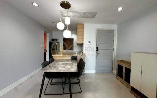 LTH15115 – 🐶💼 Condo for Rent | Asoke | Work in the City, Live with Your Pet | Near BTS Asoke | 55,000 THB/Month | คอนโดอโศก ทำงานเมืองก็ได้ อยู่กับน้องก็สบาย เลี้ยงสัตว์ได้ ใกล้ BTS