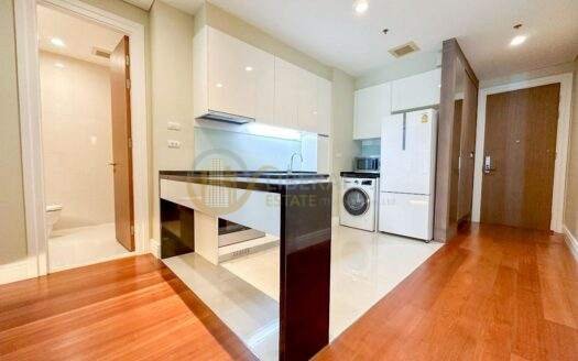 LTH15110 – 📍 Condo for Rent | Asoke | Central Location, Great Value | Near BTS Asoke | 72,000 THB/Month | คอนโดอโศก ใจกลางเมือง ราคาคุ้มในโซนนี้ ใกล้ BTS + MRT