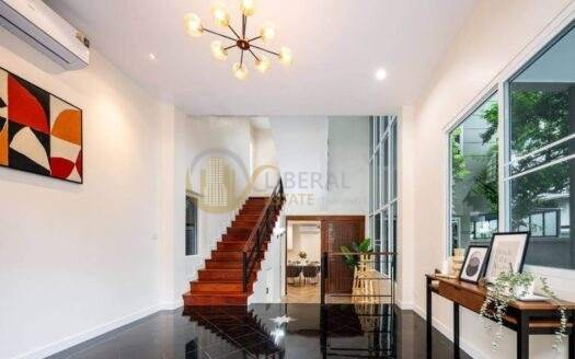 LTHC15208 – อยู่บ้านเดี่ยว แต่ยังใกล้เมือง 🚪🏙️ | Luxury House near BTS Mo Chit | 26.9 MB บ้านหมอชิต โลเคชันดี เดินทางง่าย ได้ทั้งความเป็นส่วนตัวและความสะดวก