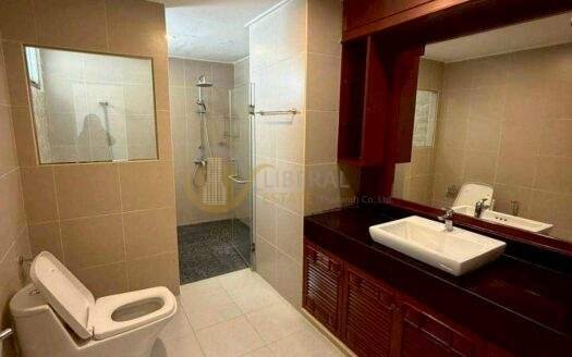 LTH15283 – 💎🐾 Exceptional Space with Pet-Friendly Comfort | Condo Asoke | 120K คอนโดอโศก พื้นที่ใช้สอยกว้างขวางเป็นพิเศษ พร้อมความยืดหยุ่นในการเลี้ยงสัตว์ เหมาะสำหรับการอยู่อาศัยระดับพรีเมียม