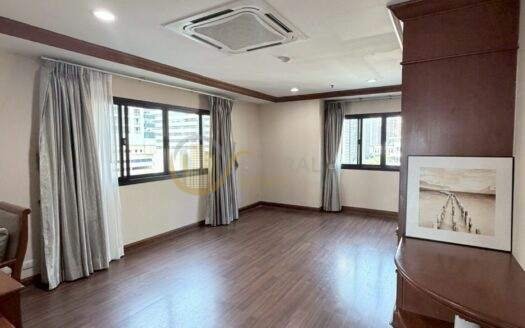 LTH15303 – Spacious Condo Pet-Friendly for Rent Asoke | City Lifestyle Best Value | Near BTS Asoke | 85,000 THB | คอนโดให้เช่า อโศก ห้องใหญ่ เลี้ยงสัตว์ได้ คุ้มค่า ใกล้ BTS อโศก