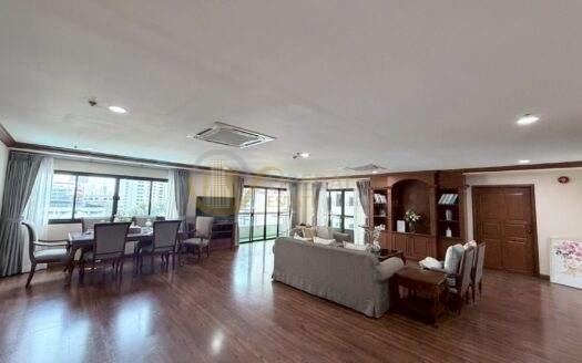LTH15303 – Spacious Condo Pet-Friendly for Rent Asoke | City Lifestyle Best Value | Near BTS Asoke | 85,000 THB | คอนโดให้เช่า อโศก ห้องใหญ่ เลี้ยงสัตว์ได้ คุ้มค่า ใกล้ BTS อโศก