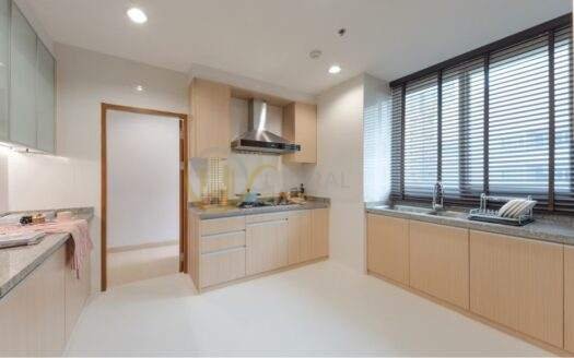 LTH15333 – Luxury Condo High Floor for Rent Phrom Phong | City Lifestyle Best Value | Near BTS Phrom Phong | 180,000 THB | คอนโดหรูให้เช่า พร้อมพงษ์ ห้องใหญ่พิเศษ ชั้นสูง คุ้มค่า ใกล้ BTS พร้อมพงษ์