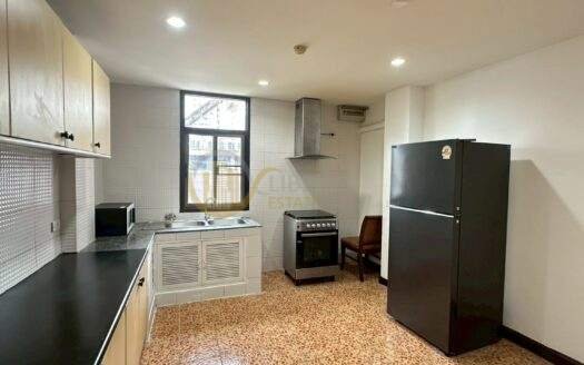 LTH15231 – Spacious Condo Pet-Friendly for Rent Asoke | City Lifestyle Best Value | Near BTS Asoke | 55,000 THB | คอนโดให้เช่า อโศก ห้องใหญ่ เลี้ยงสัตว์ได้ คุ้มค่า ใกล้ BTS อโศก