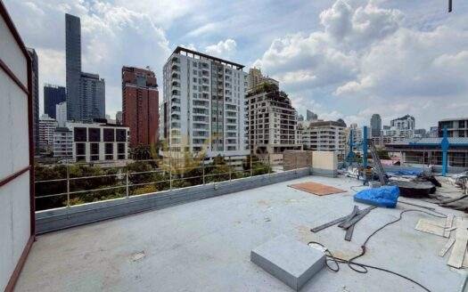 LTH15371 – Rooftop Space for Rent Sukhumvit 33 | Prime Business Location | Near BTS Phrom Phong & Asok | 220,000 THB | พื้นที่รูฟท็อปให้เช่า สุขุมวิท ทำเลดี เหมาะสำหรับธุรกิจ ใกล้ BTS พร้อมพงษ์ และ อโศก