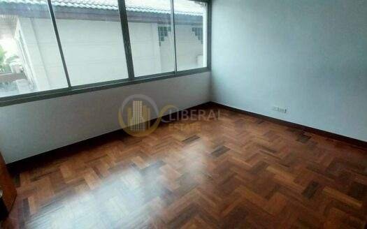 LTHC15375 – Commercial Building for Rent Sukhumvit 35 | Prime Business Location | Near BTS Phrom Phong | 190,000 THB | อาคารพาณิชย์ให้เช่า สุขุมวิท ทำเลธุรกิจ ใกล้ BTS พร้อมพงษ์