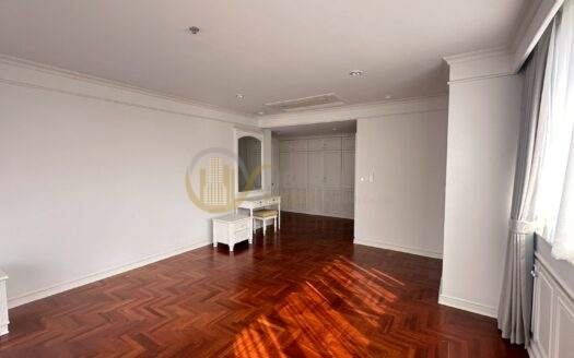 LTH15345 – Spacious Luxury Condo Pet-Friendly for Rent Thonglor | City Lifestyle Best Value | Near BTS Thonglor | 120,000 THB | คอนโดหรูให้เช่า ทองหล่อ ห้องใหญ่พิเศษ เลี้ยงสัตว์ได้ คุ้มค่า ใกล้ BTS ทองหล่อ