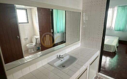 LTH15365 – Spacious Condo for Rent Phrom Phong | City Lifestyle Best Value | Near BTS Phrom Phong | 55,000 THB | คอนโดให้เช่า พร้อมพงษ์ ห้องใหญ่ คุ้มค่า ใกล้ BTS พร้อมพงษ์