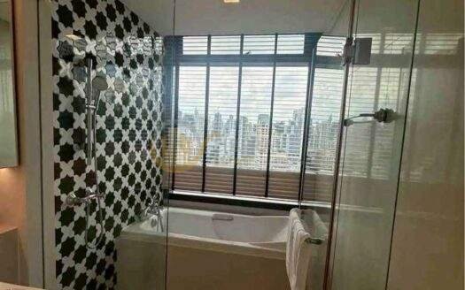 LTHC15420 -💎🐶 Prestigious Residence with Pet-Friendly Comfort | Luxury Condo Phrom Phong | 60K