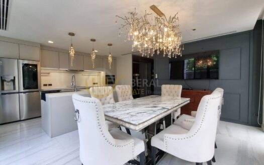 LTH15410 – Luxury House for Rent Phrom Phong | Exclusive City Lifestyle | Near BTS Phrom Phong | 280,000 THB | บ้านหรูให้เช่า พร้อมพงษ์ ทำเลพรีเมียม ใกล้ BTS พร้อมพงษ์