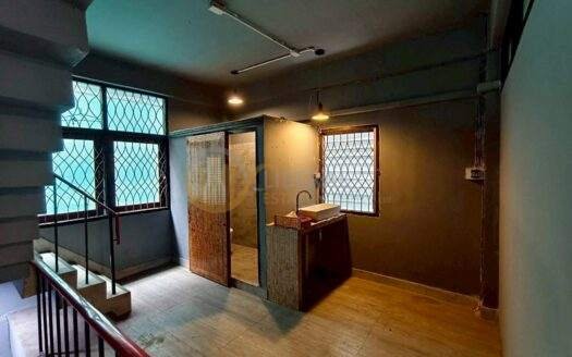 LTH15457 – Commercial & Home Office for Rent Sathorn | Prime Business Location | Near BTS Sala Daeng | 120,000 THB | อาคารพาณิชย์และโฮมออฟฟิศให้เช่า สาทร ใกล้ BTS ศาลาแดง