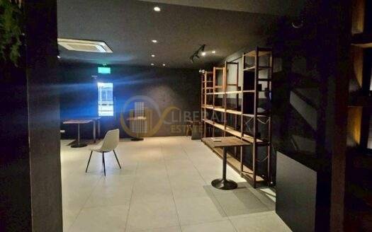 LTH15456 – Commercial Space for Rent Ekkamai | Prime Business Location | Near BTS Ekkamai | 120,000 THB | พื้นที่เช่าเชิงพาณิชย์ เอกมัย ทำเลธุรกิจ ใกล้ BTS เอกมัย
