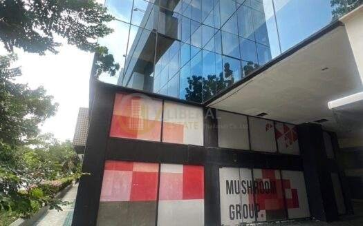 LTHC15464 – Commercial Space for Rent RCA | Prime Business Location | Near MRT Rama 9 | 180,000 THB | พื้นที่เช่าเชิงพาณิชย์ RCA ทำเลธุรกิจ ใกล้ MRT พระราม 9